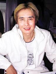 演员邓建国,从影视巨头到争议人物，他的传奇人生